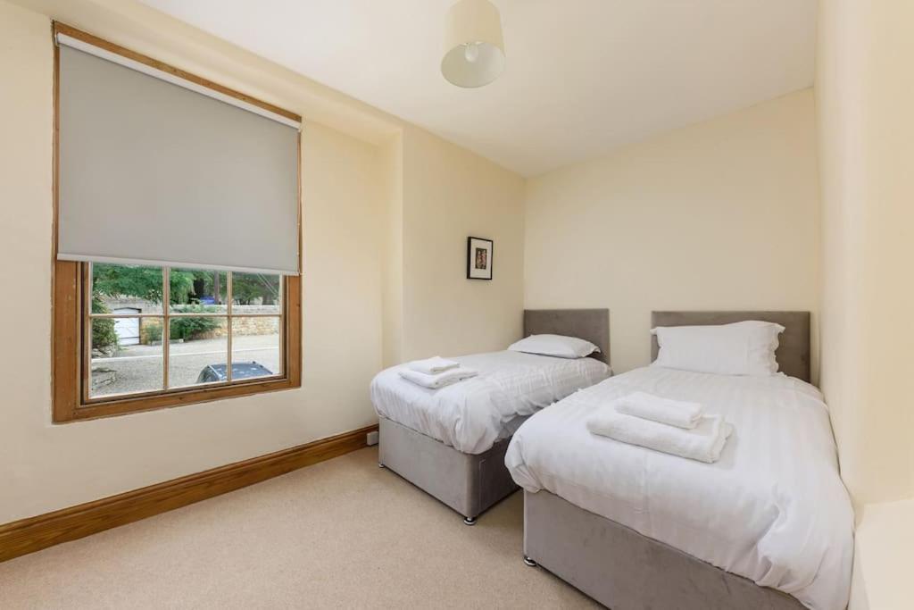 10 Bed Stunning House In Village, With Hot Tub Ovingham Екстериор снимка